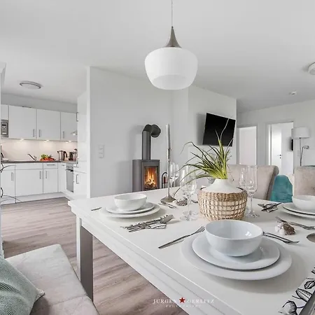 With 2 Bedrooms *
