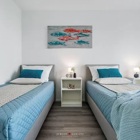 Semesterbostad With 2 Bedrooms *