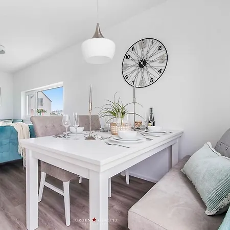With 2 Bedrooms *